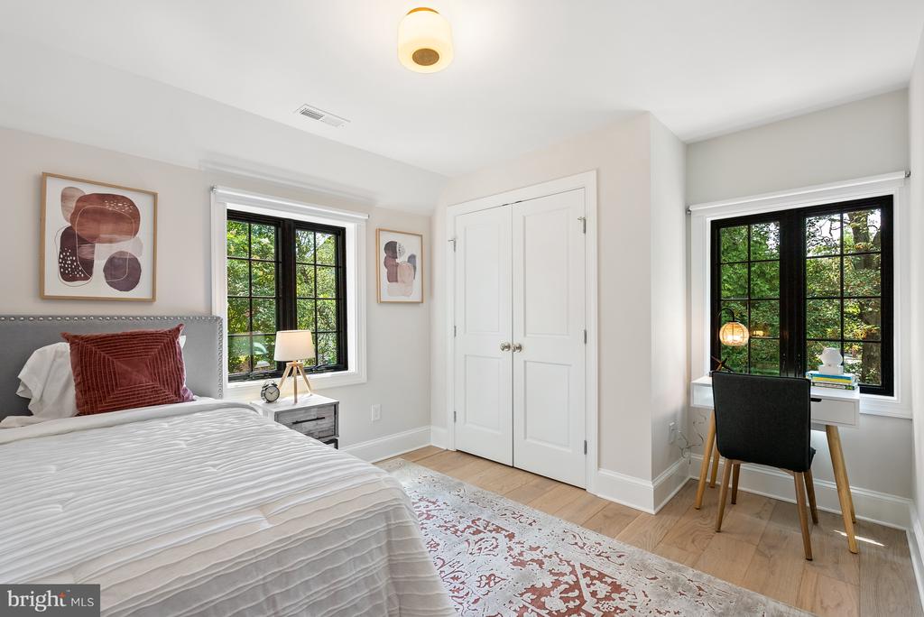 3126 Woodley Rd NW - Washington DC