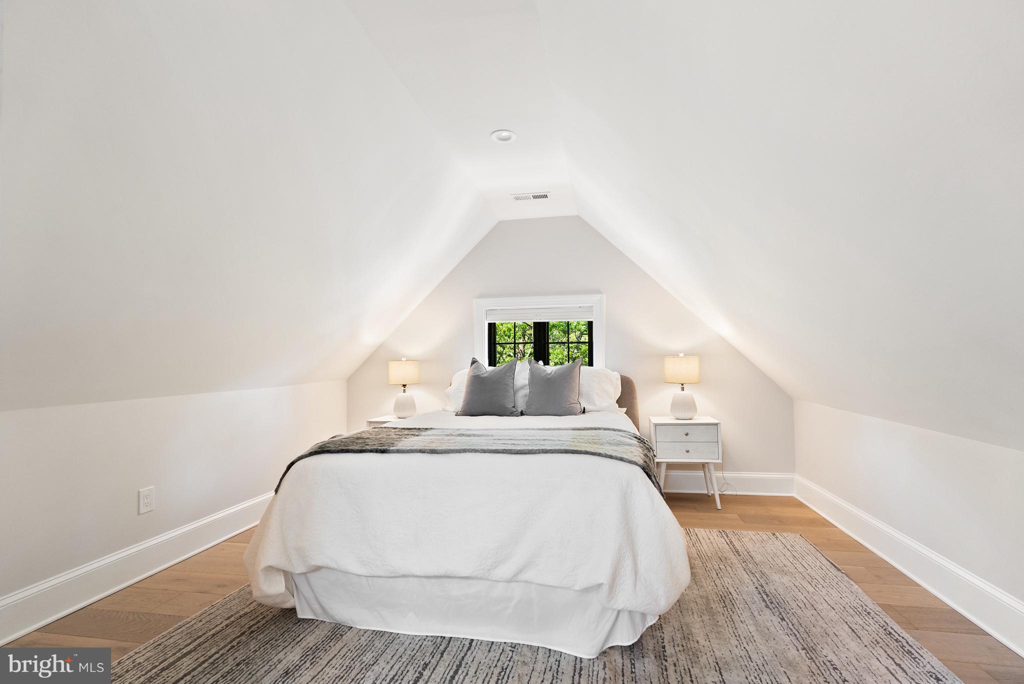 3126 Woodley Rd NW - Washington DC