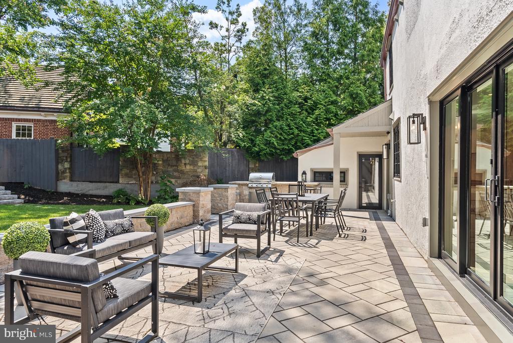 3126 Woodley Rd NW - Washington DC