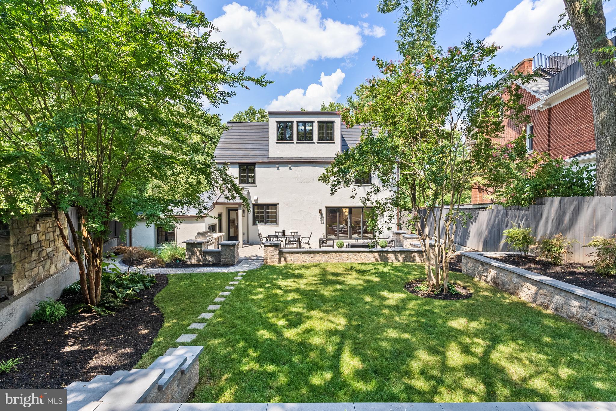 3126 Woodley Rd NW - Washington DC