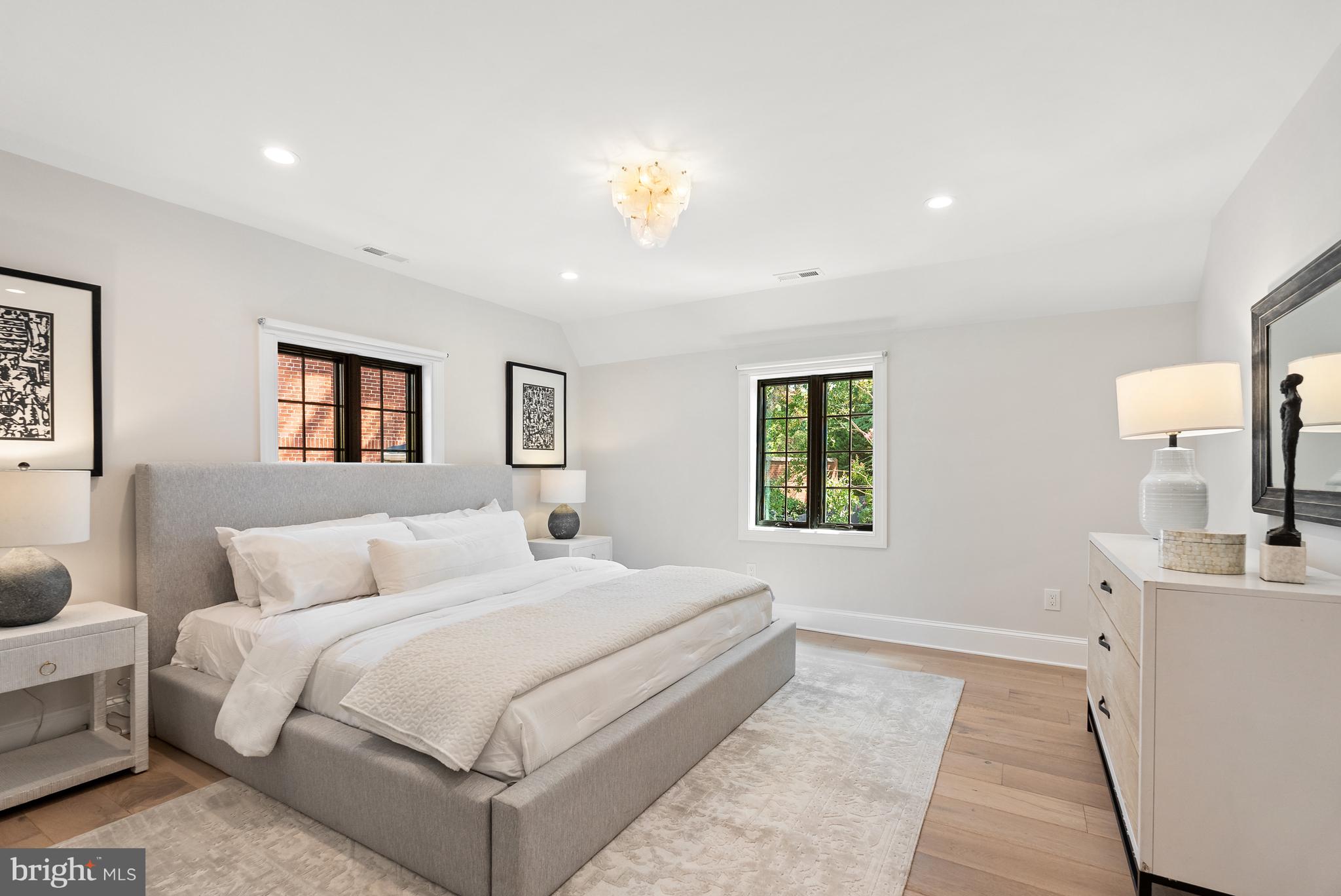 3126 Woodley Rd NW - Washington DC