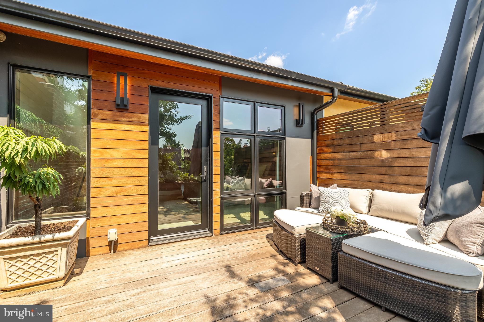 1519 Swann St NW - Washington DC