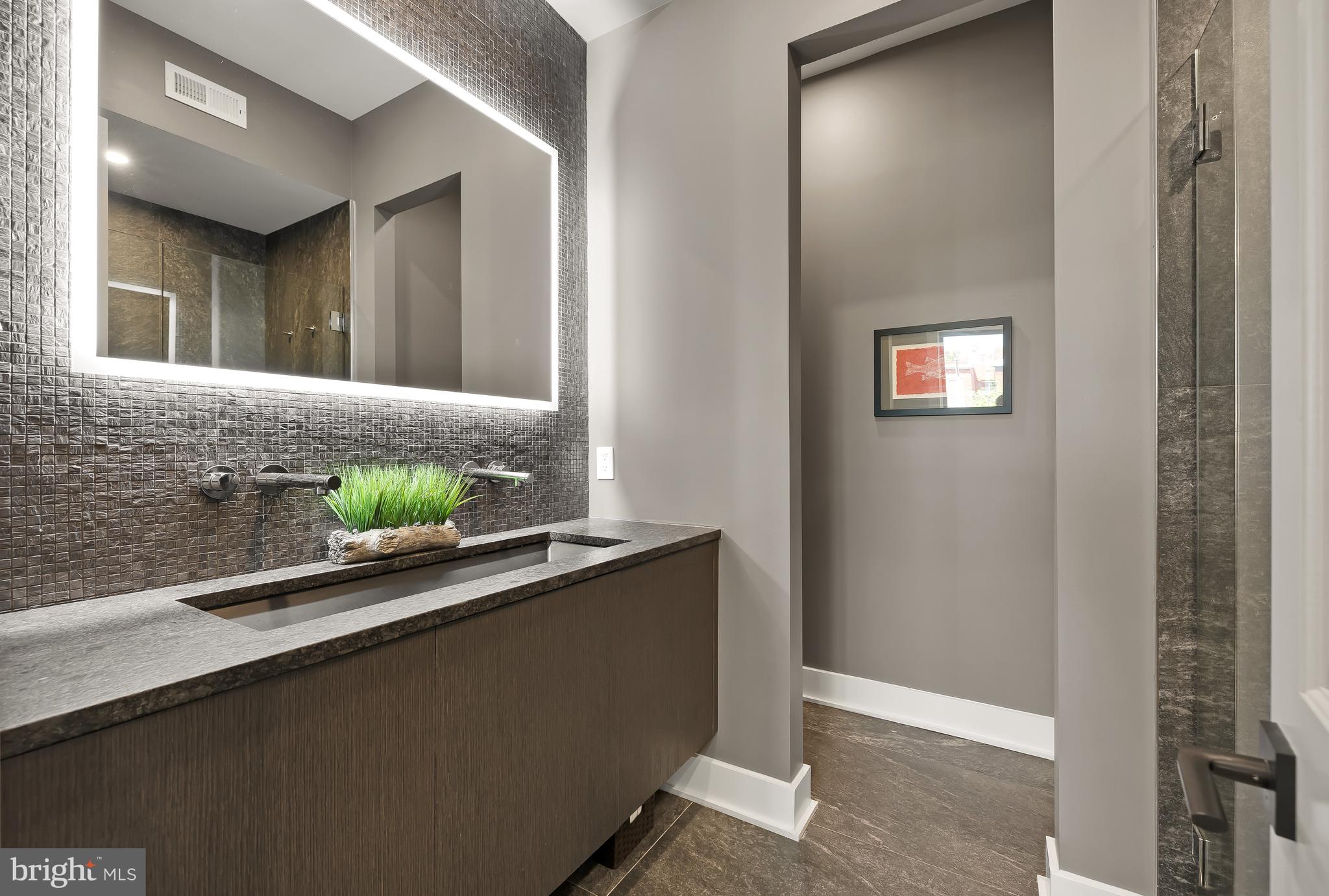 1519 Swann St NW - Washington DC