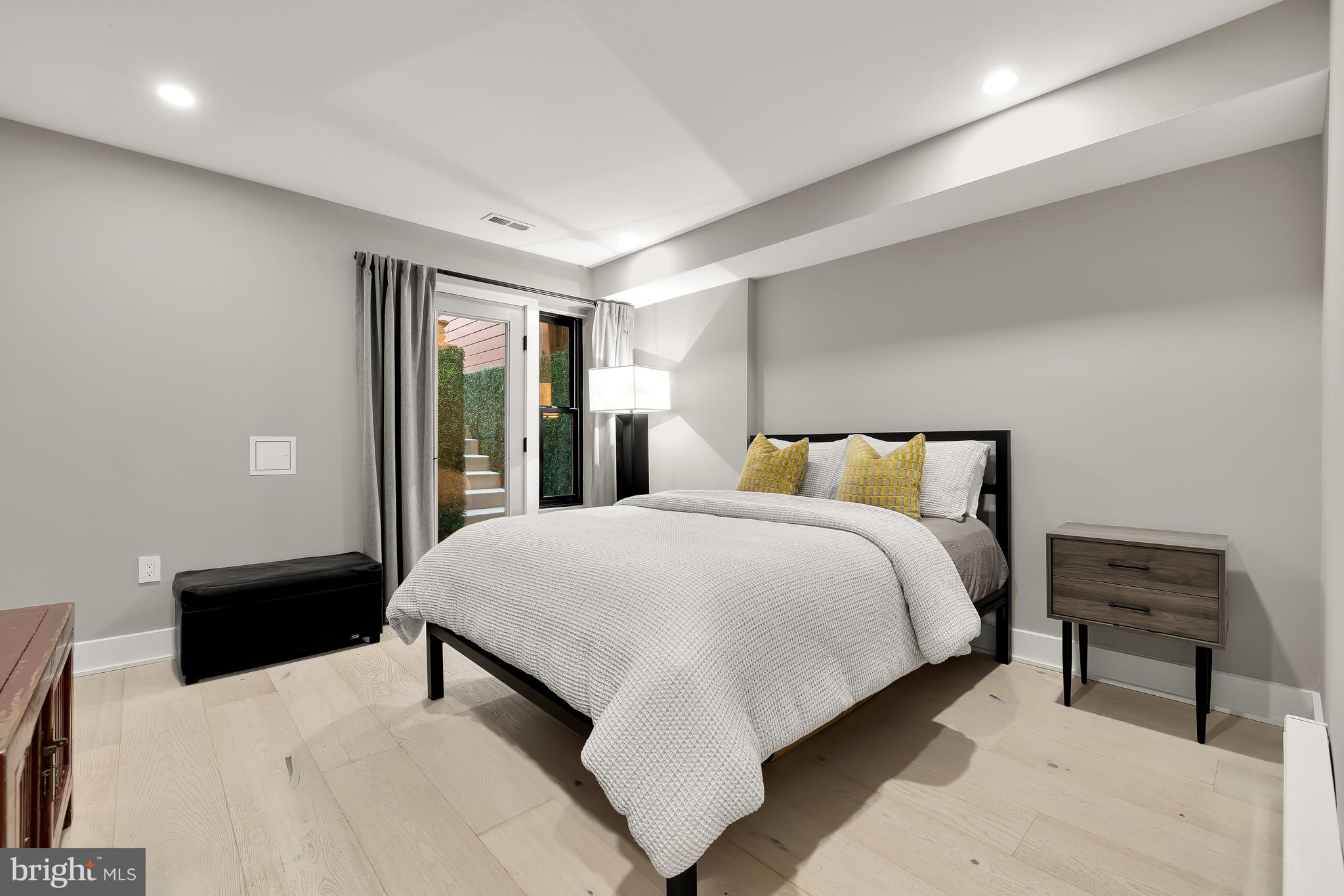 1519 Swann St NW - Washington DC