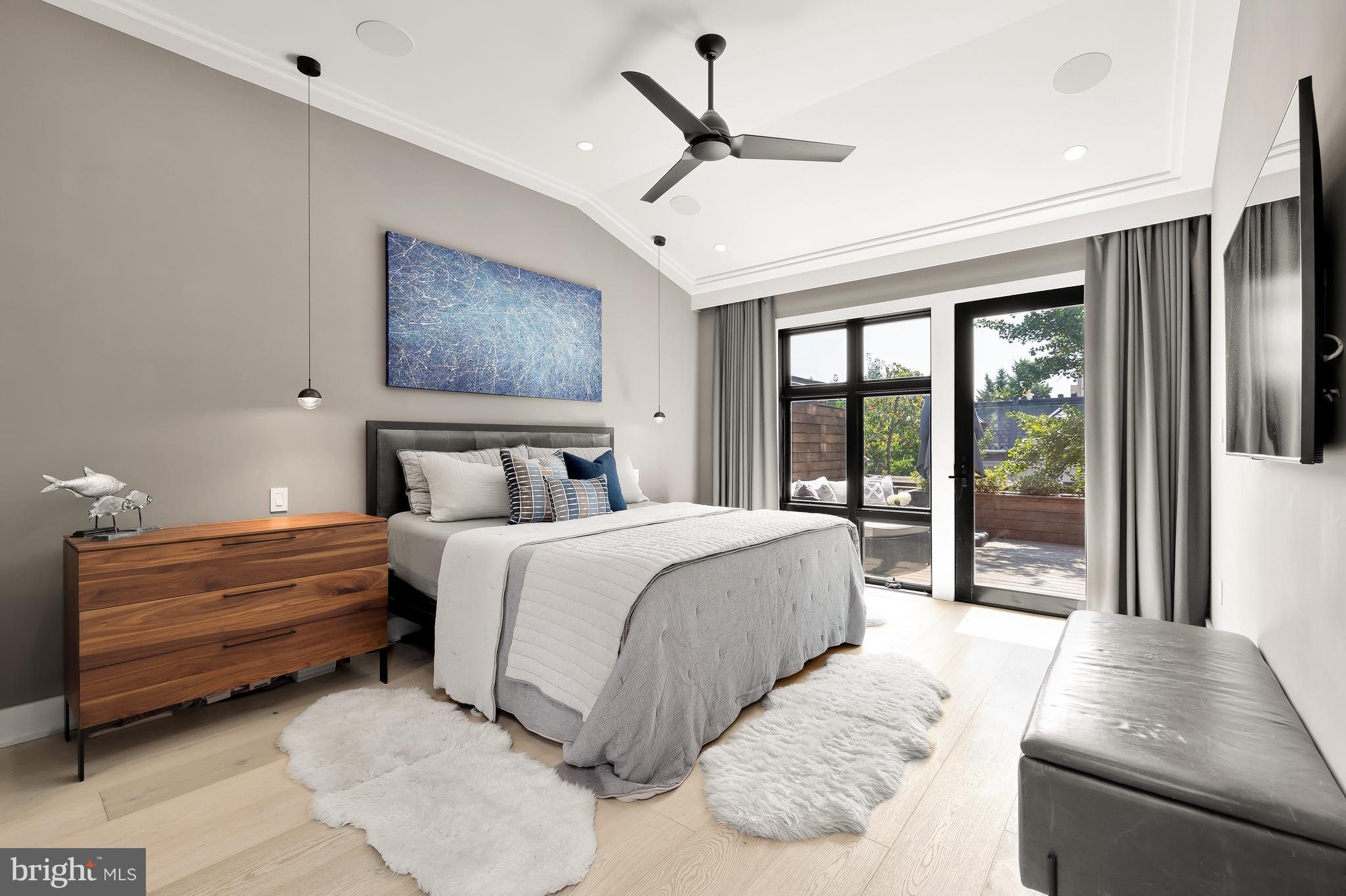 1519 Swann St NW - Washington DC