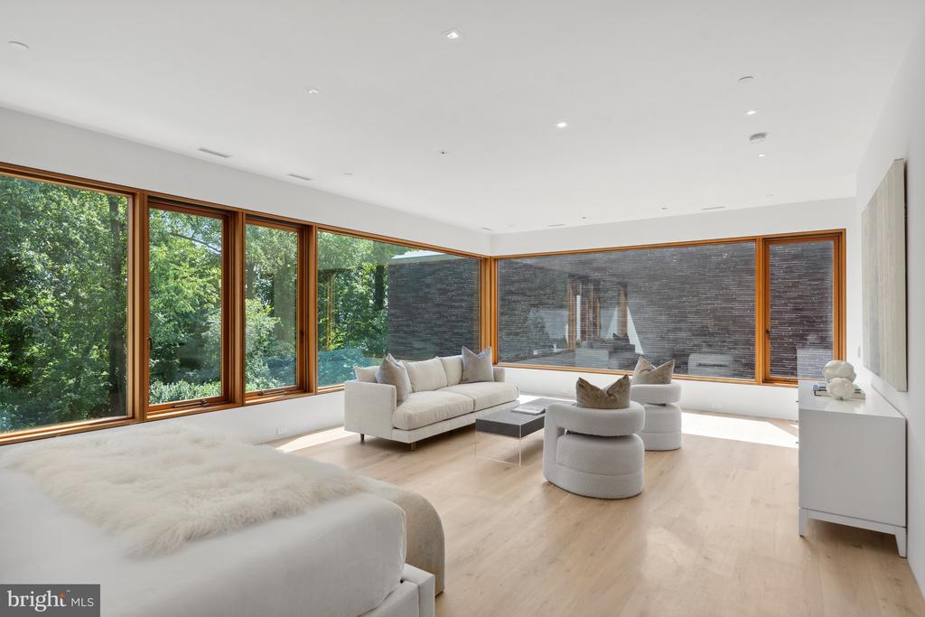 3131 Chain Bridge Rd NW - Washington DC