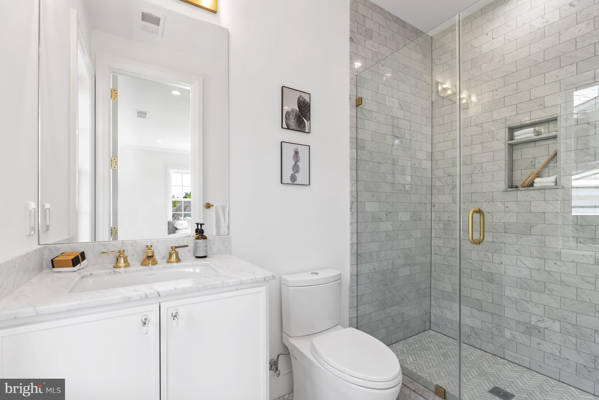 3901 52nd St NW - Washington DC