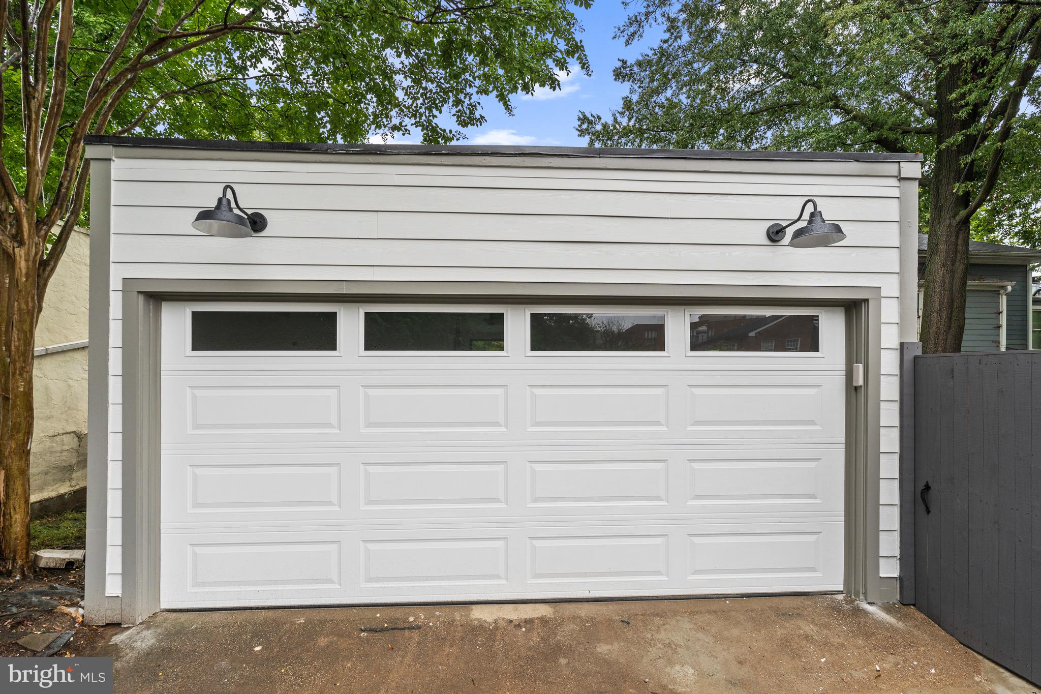 2558 36th St NW - Washington DC