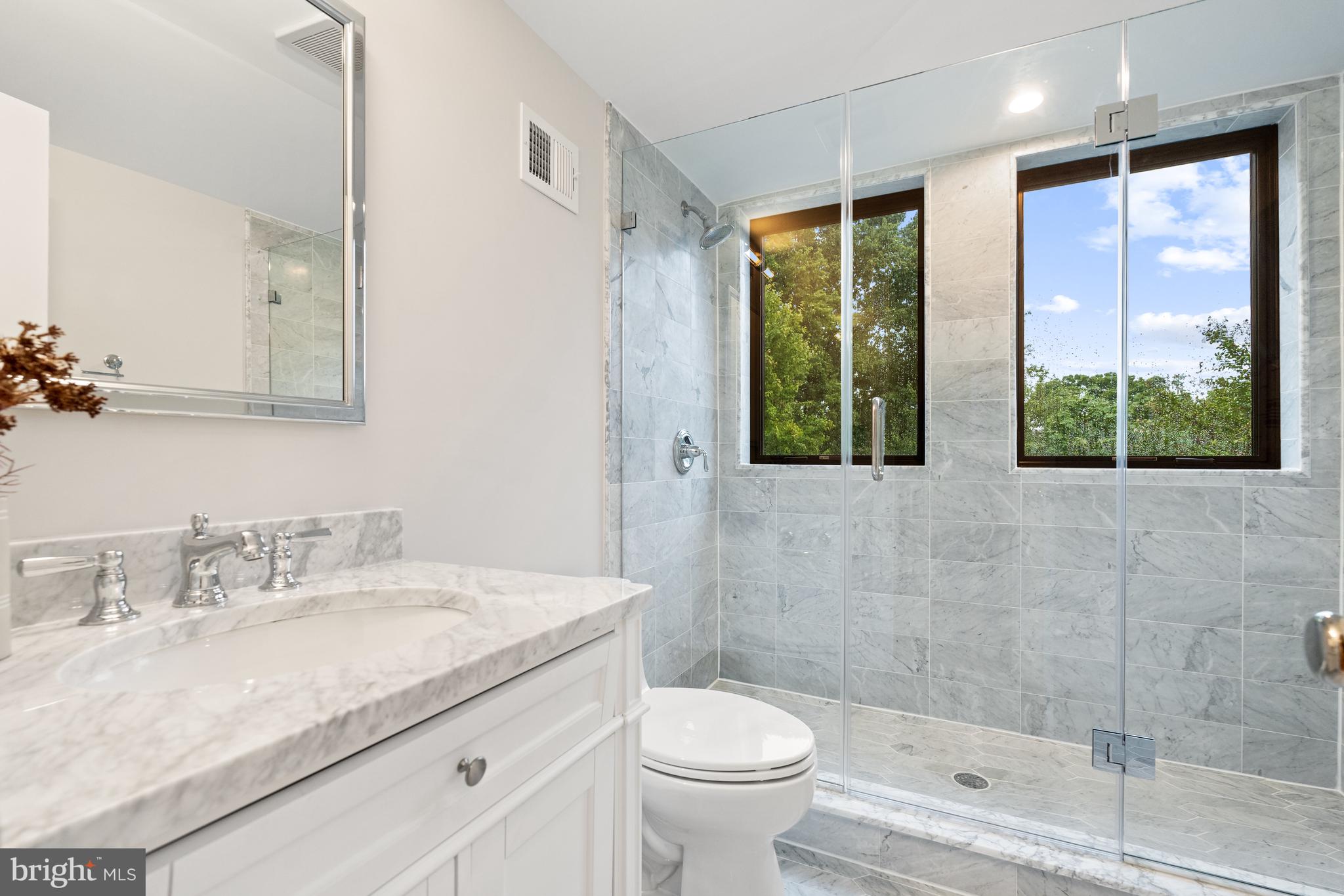 2558 36th St NW - Washington DC