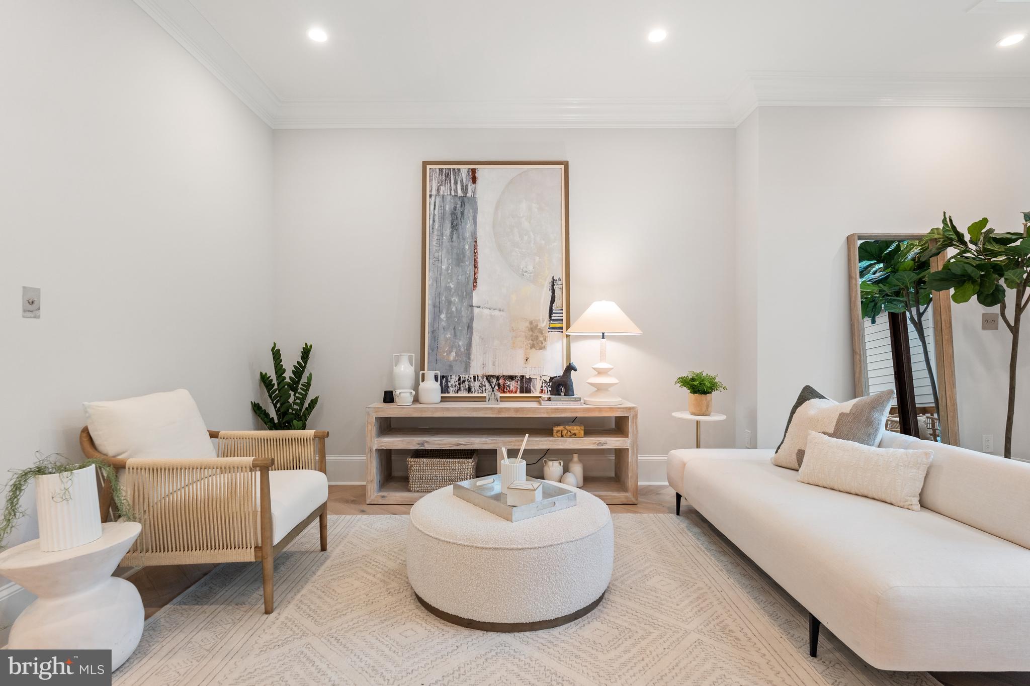 2558 36th St NW - Washington DC