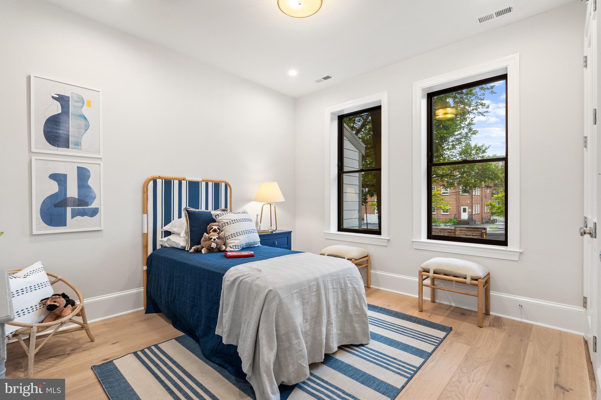 2558 36th St NW - Washington DC