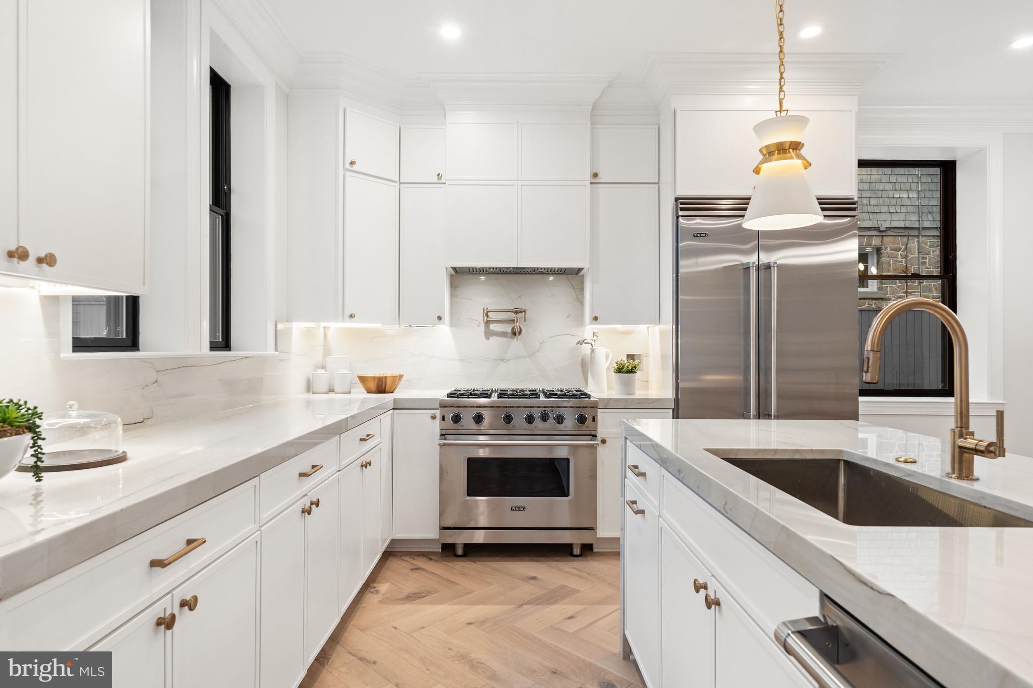 2558 36th St NW - Washington DC