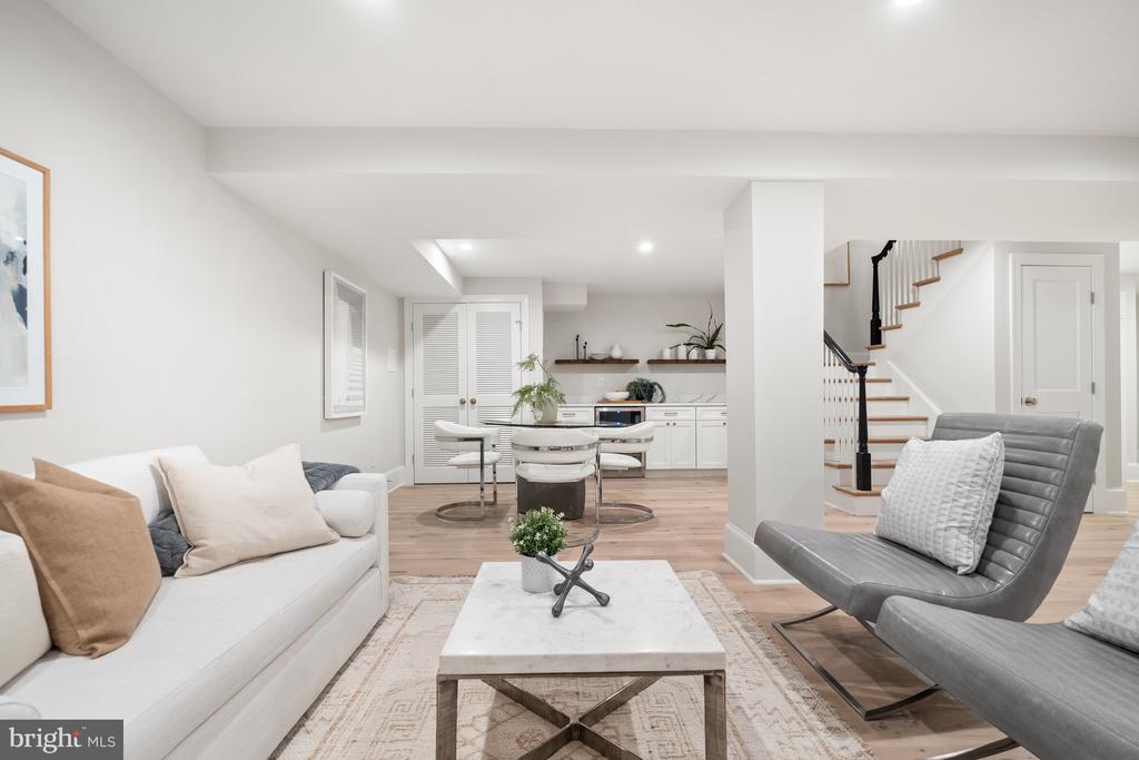 2558 36th St NW - Washington DC