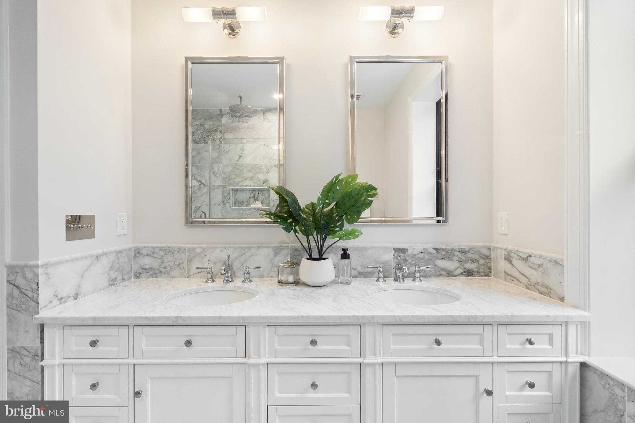 2558 36th St NW - Washington DC