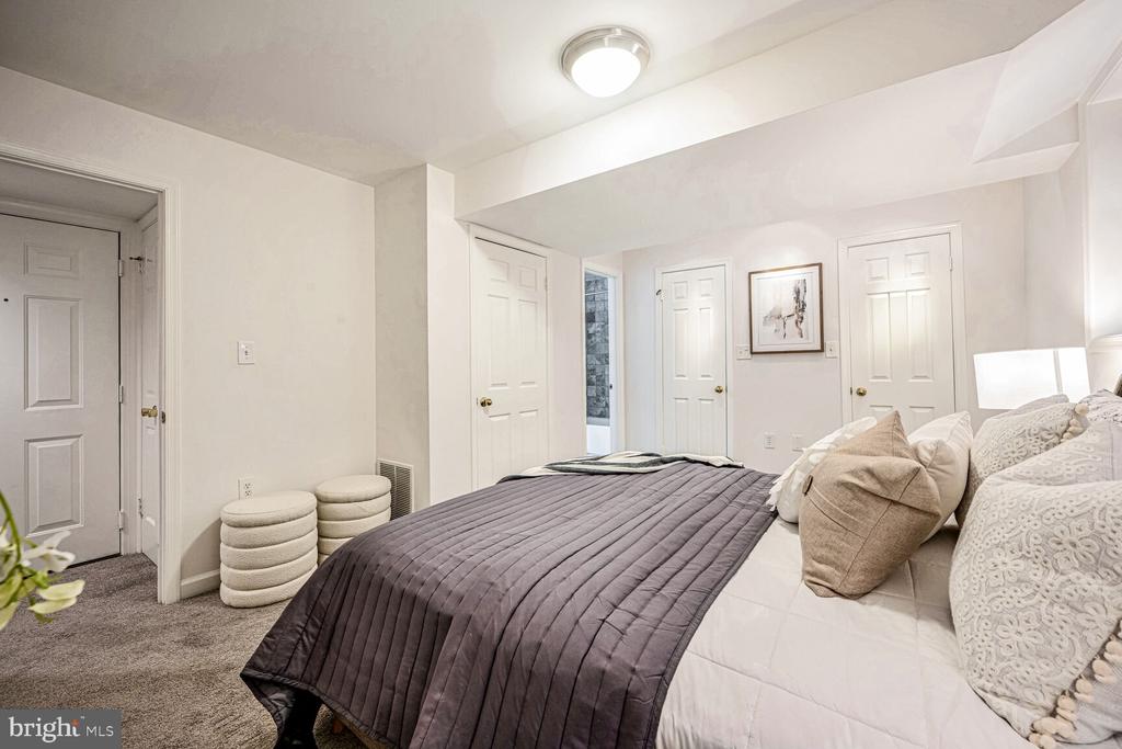 1715 Swann St NW #5 - Washington DC