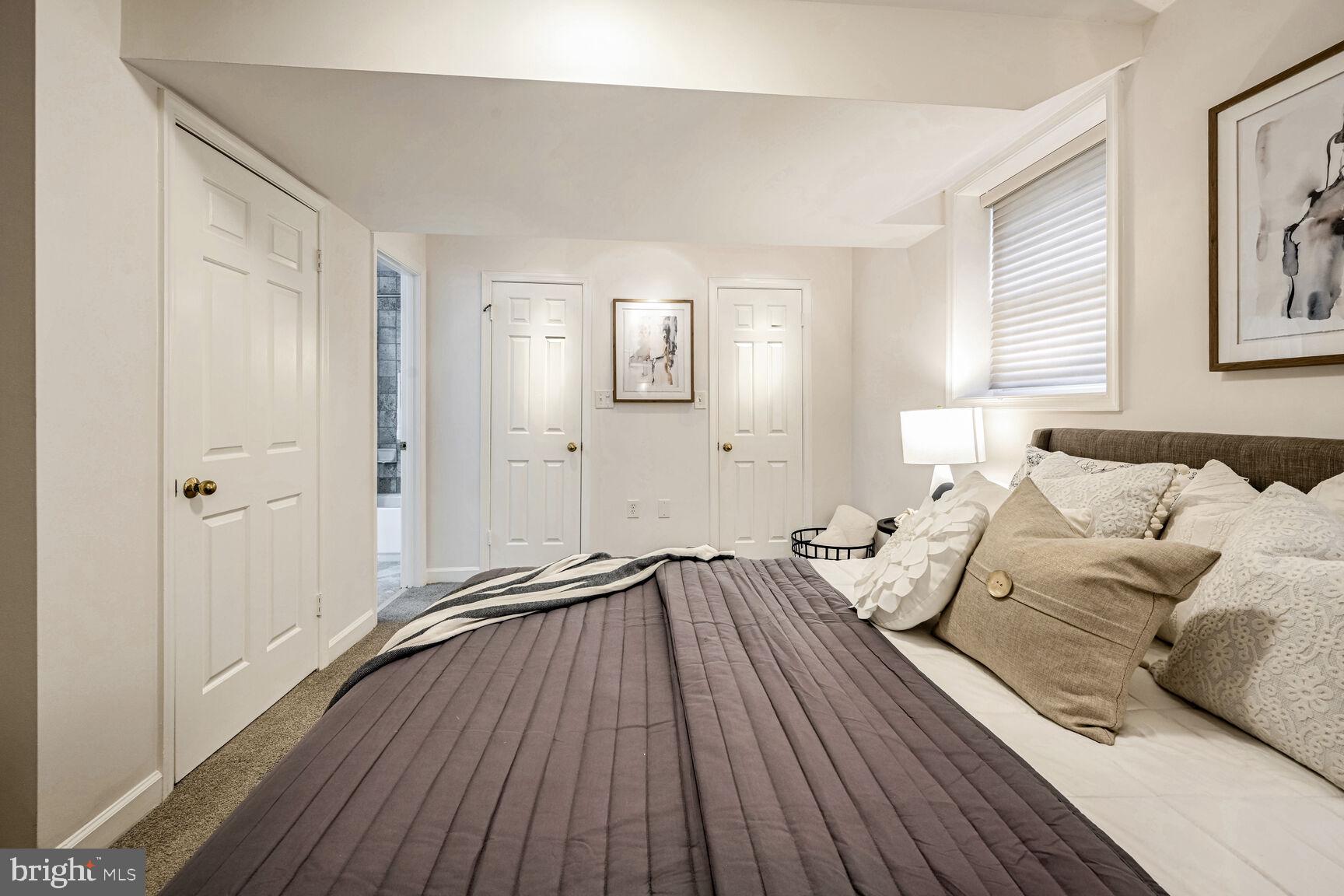 1715 Swann St NW #5 - Washington DC