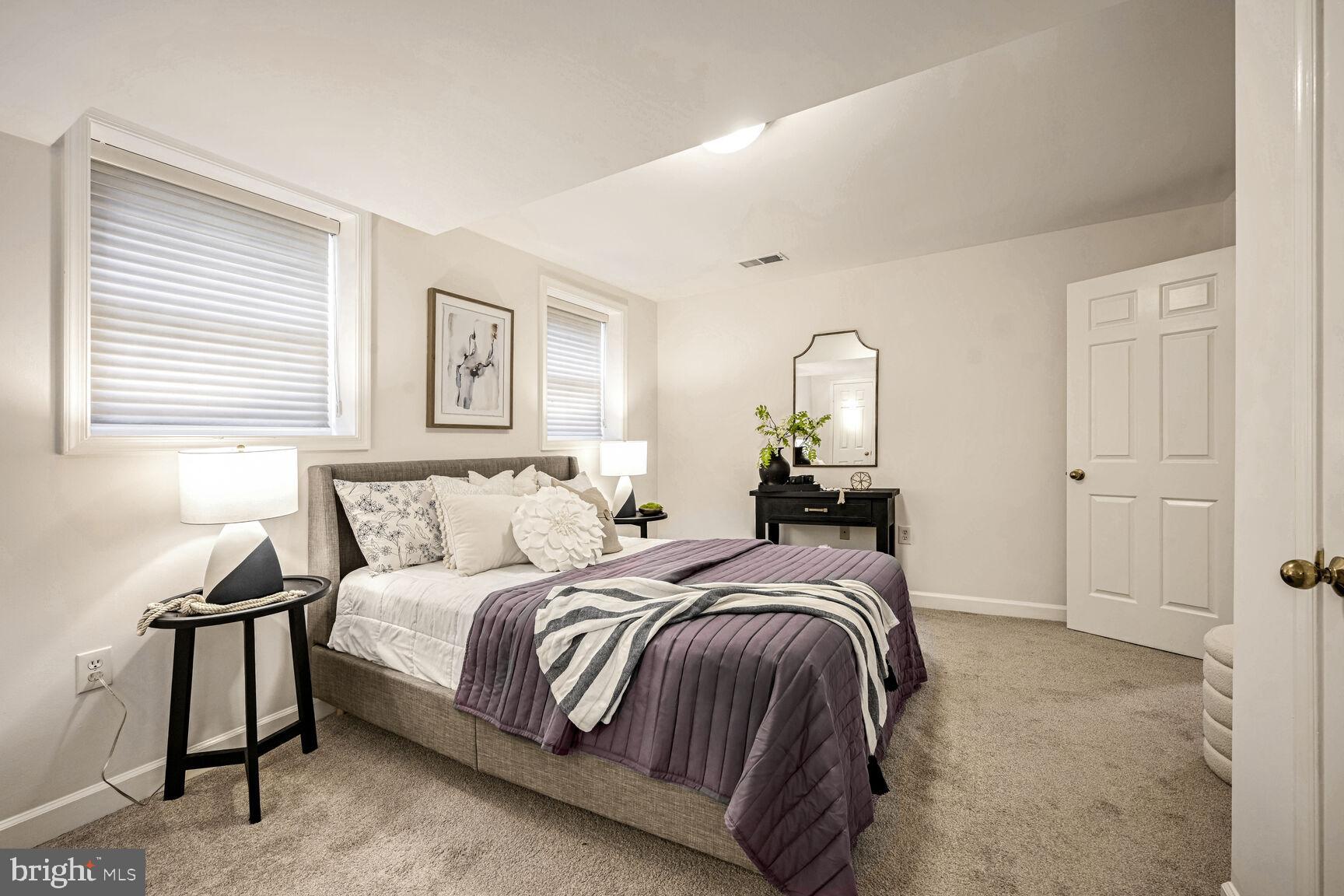 1715 Swann St NW #5 - Washington DC