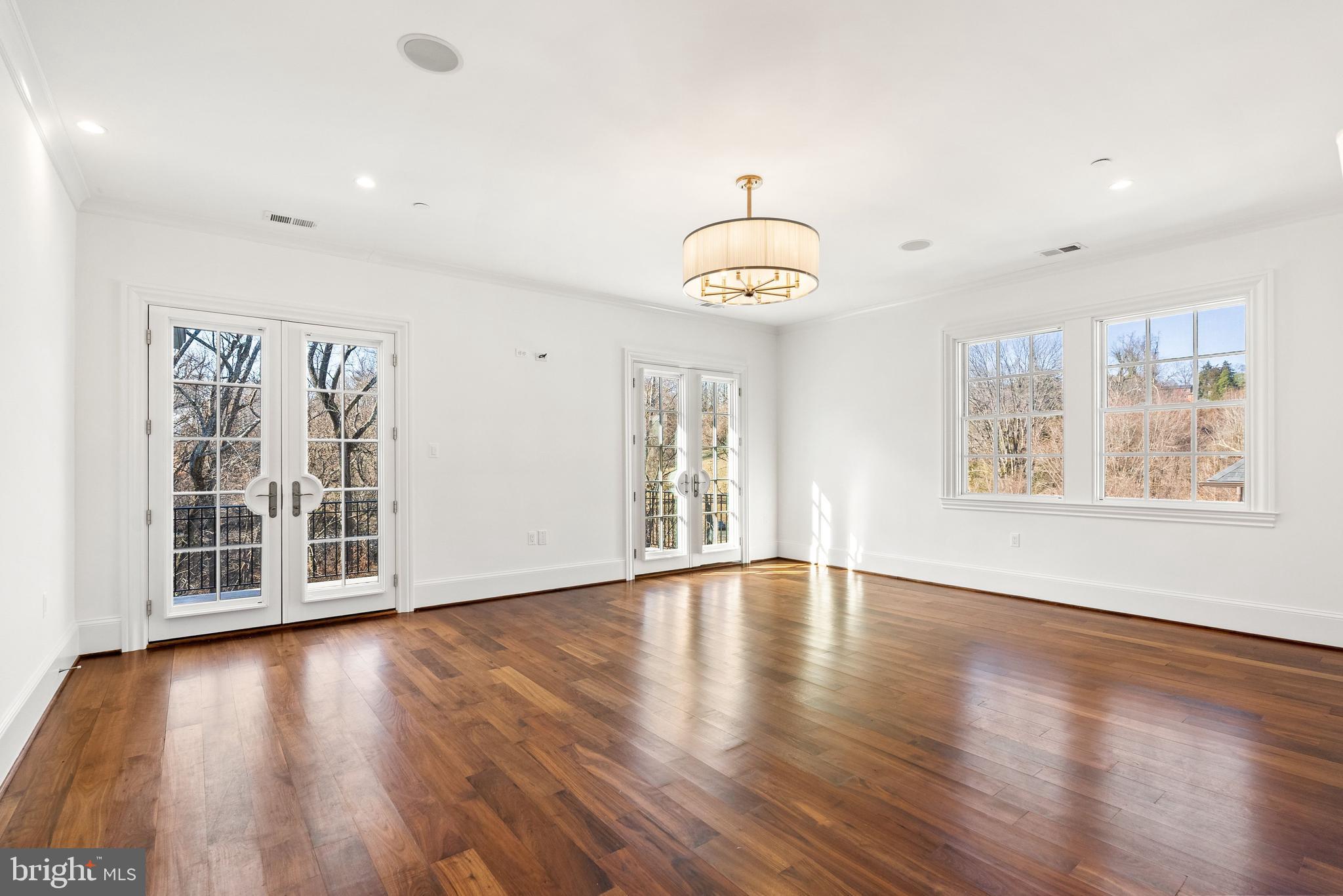 2935 49th St NW - Washington DC