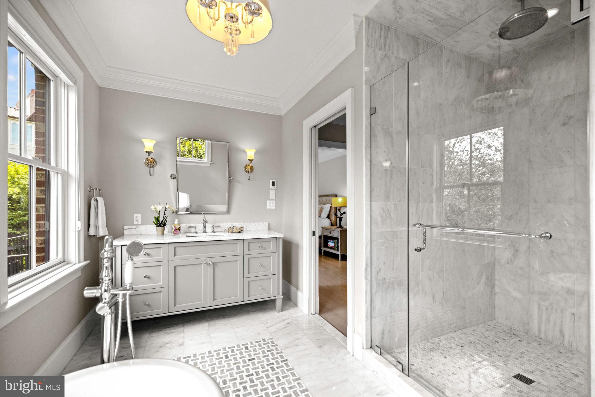 4410 Meadow Rd NW - Washington DC