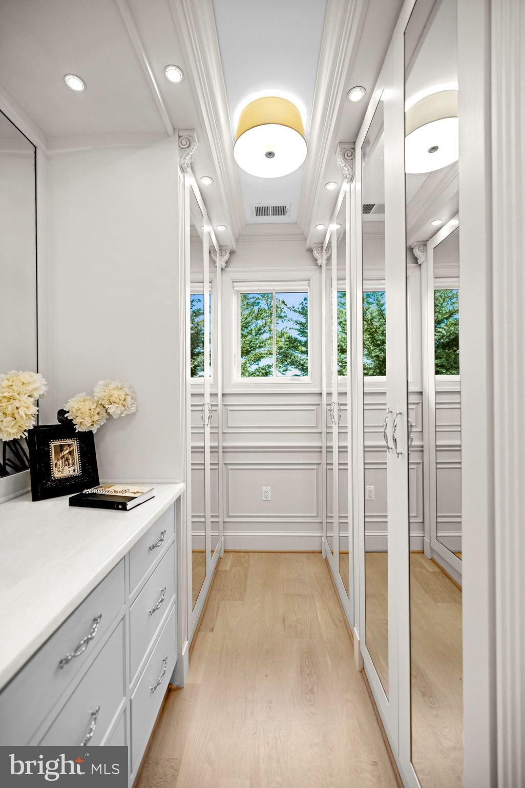 4410 Meadow Rd NW - Washington DC