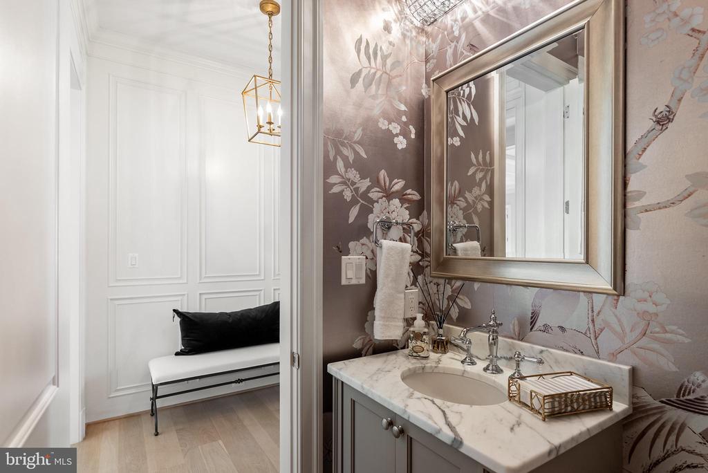 4410 Meadow Rd NW - Washington DC