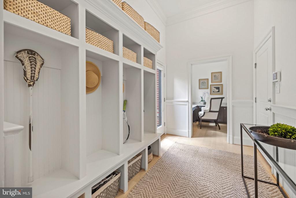 4410 Meadow Rd NW - Washington DC