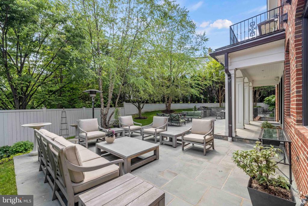 4410 Meadow Rd NW - Washington DC