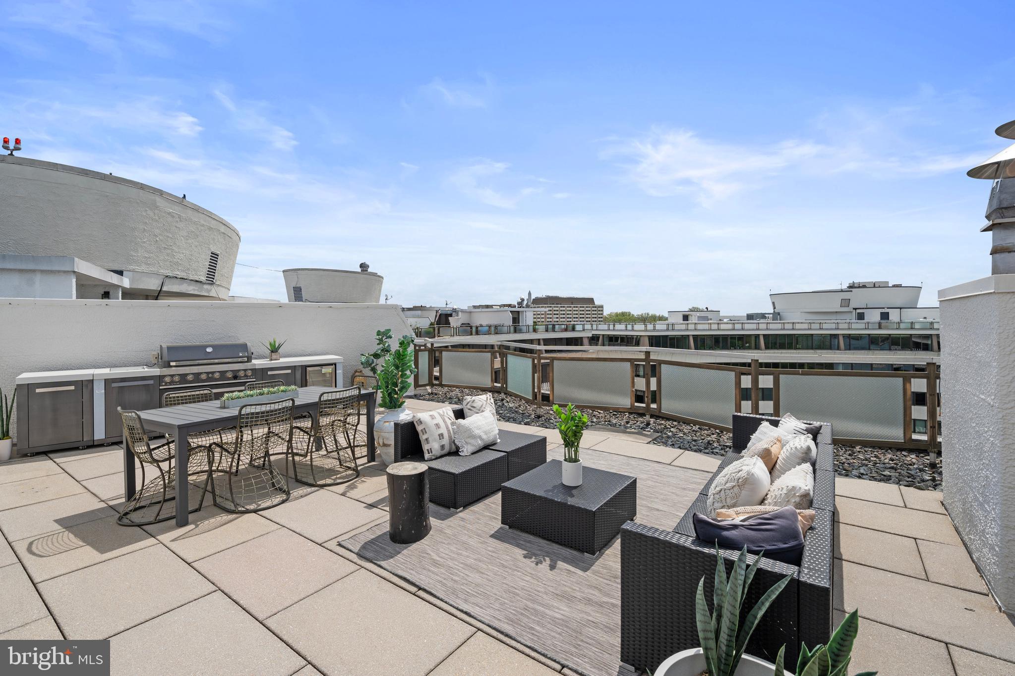 700 New Hampshire Ave NW #1502/3 - Washington DC