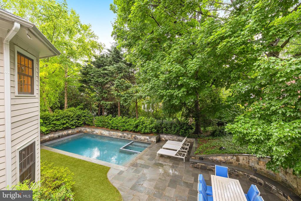 5017 Klingle St NW - Washington DC
