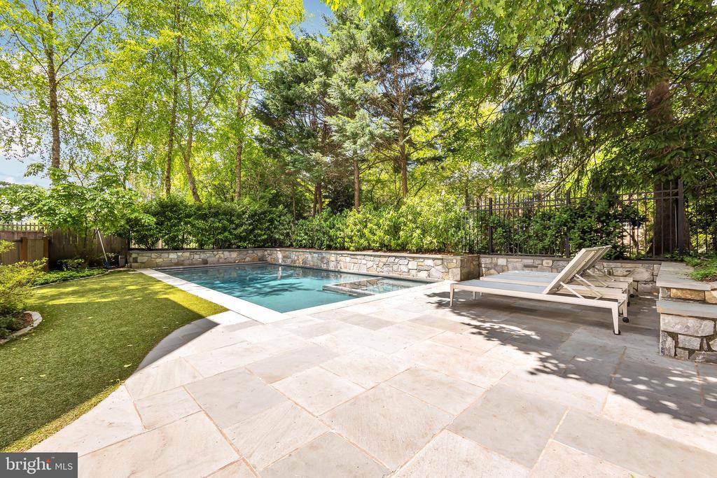 5017 Klingle St NW - Washington DC