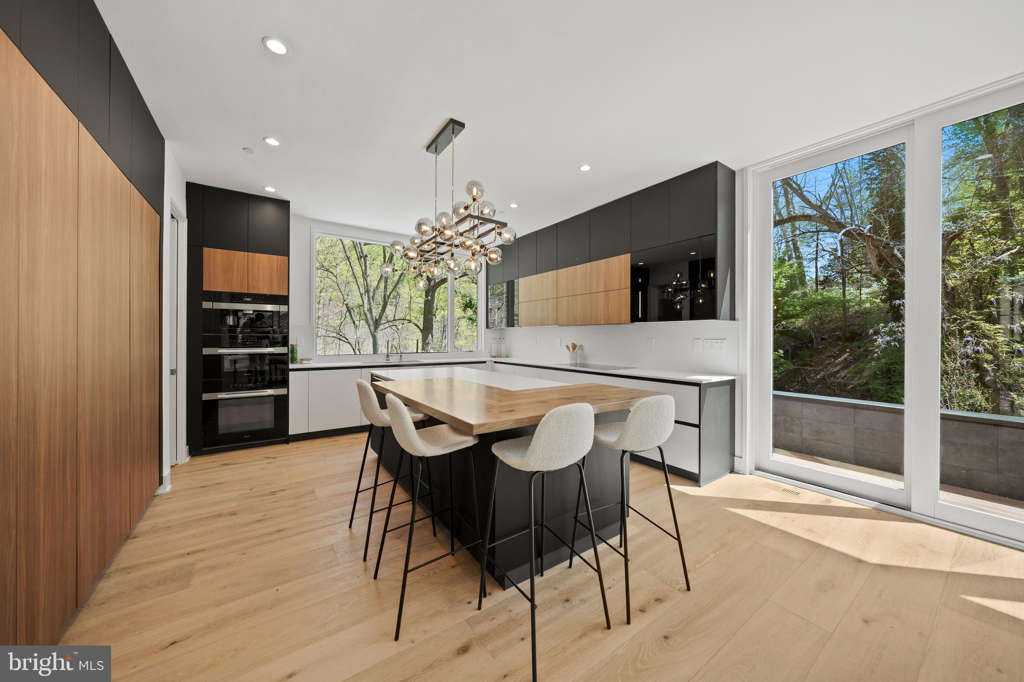 4656 Broad Branch Rd NW