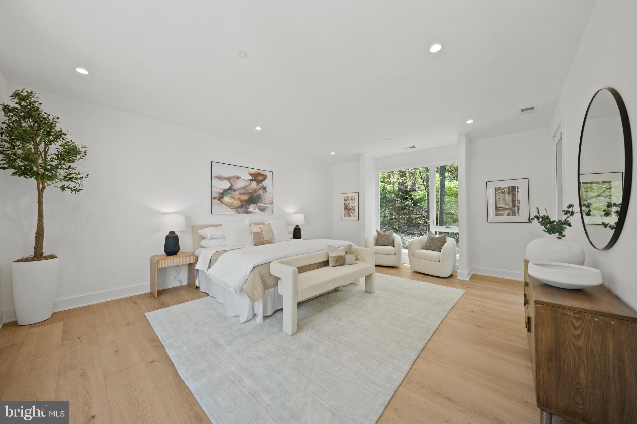 4656 Broad Branch Rd NW