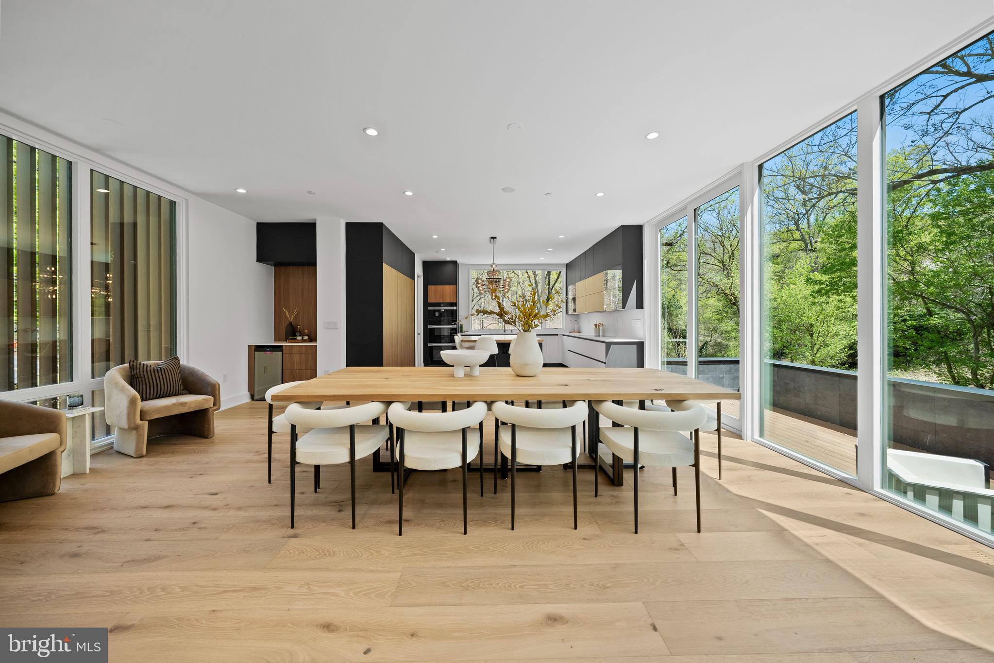 4656 Broad Branch Rd NW