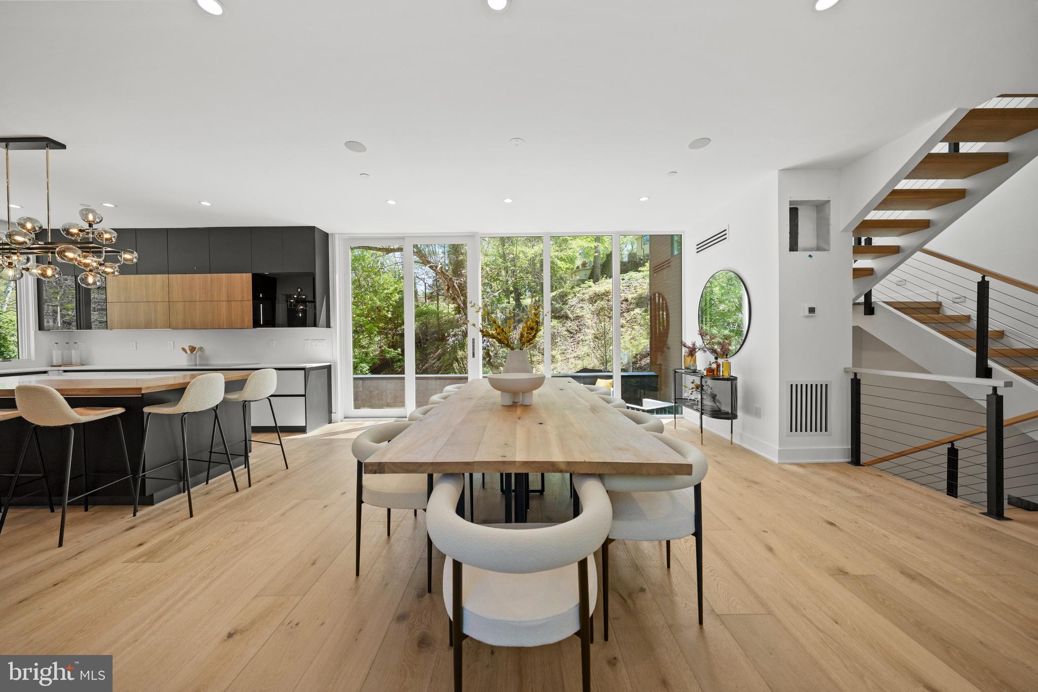 4656 Broad Branch Rd NW