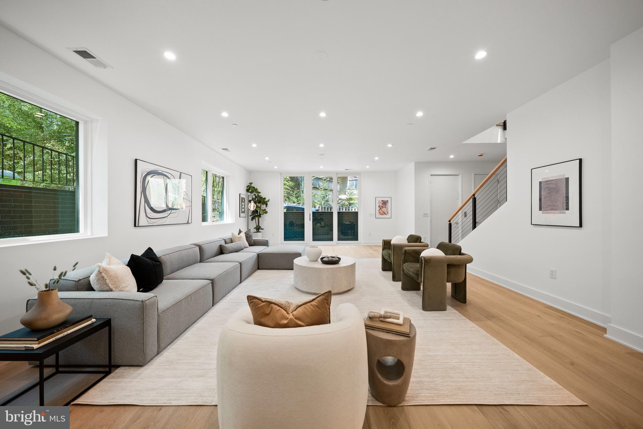 4656 Broad Branch Rd NW