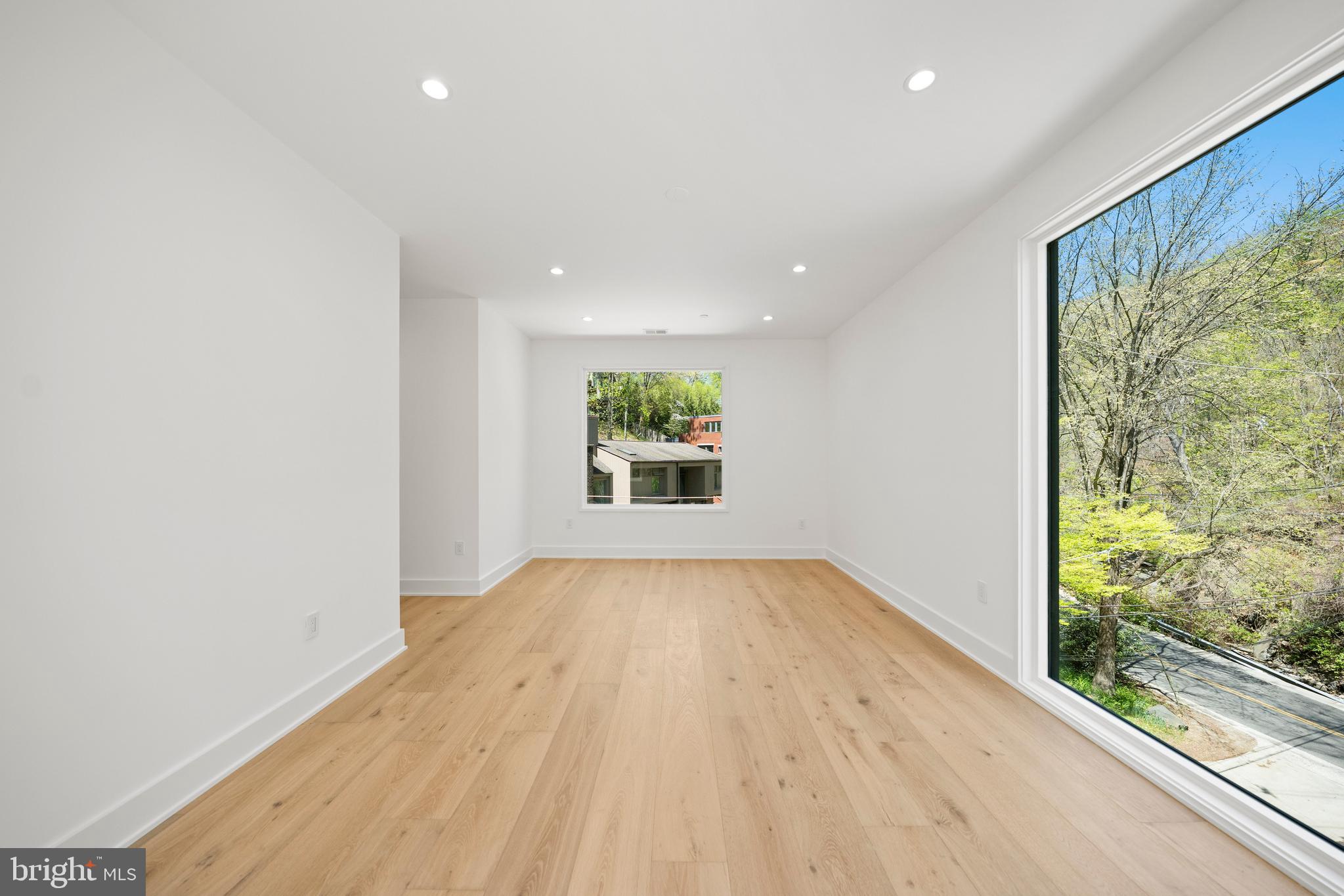 4656 Broad Branch Rd NW