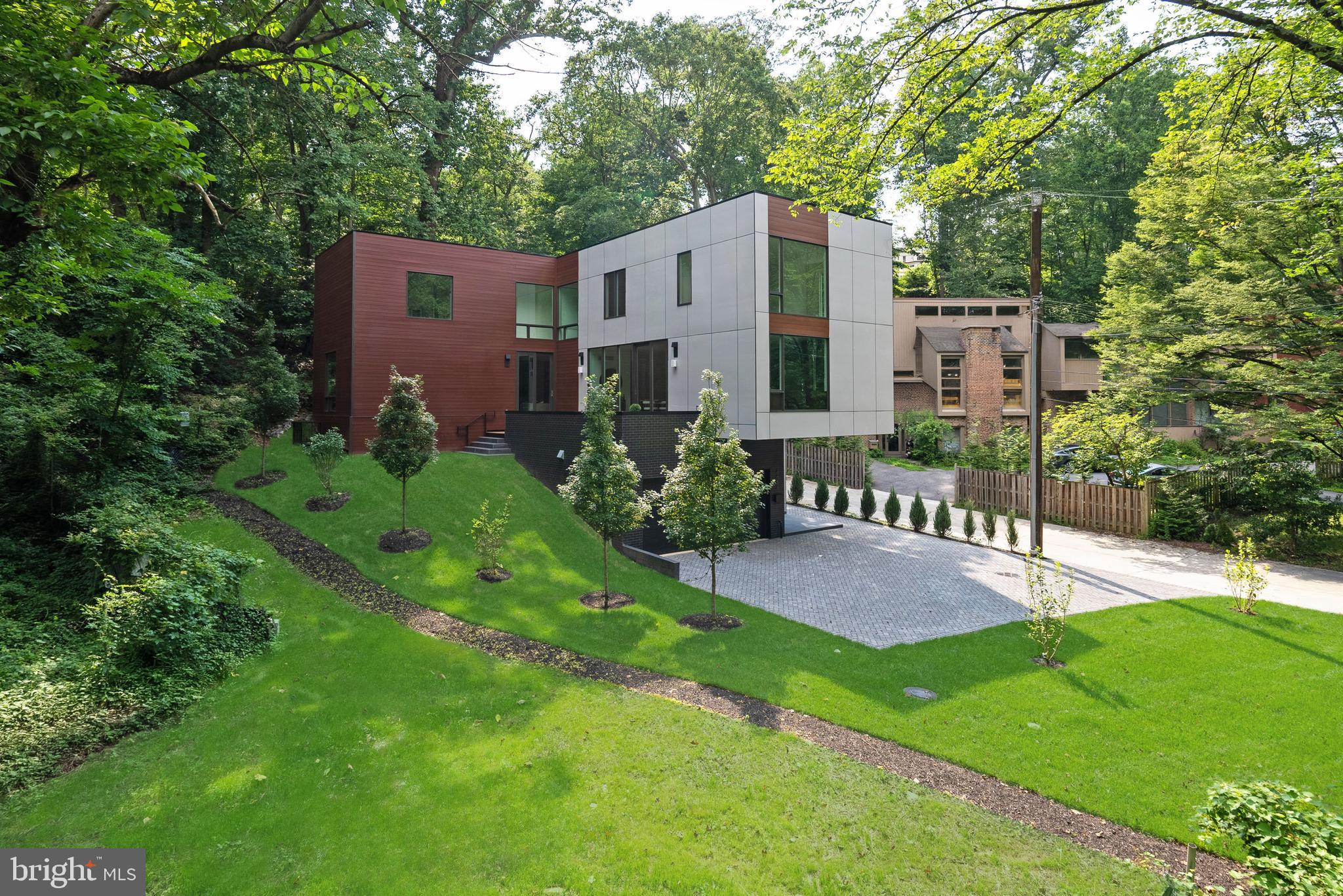 4656 Broad Branch Rd NW