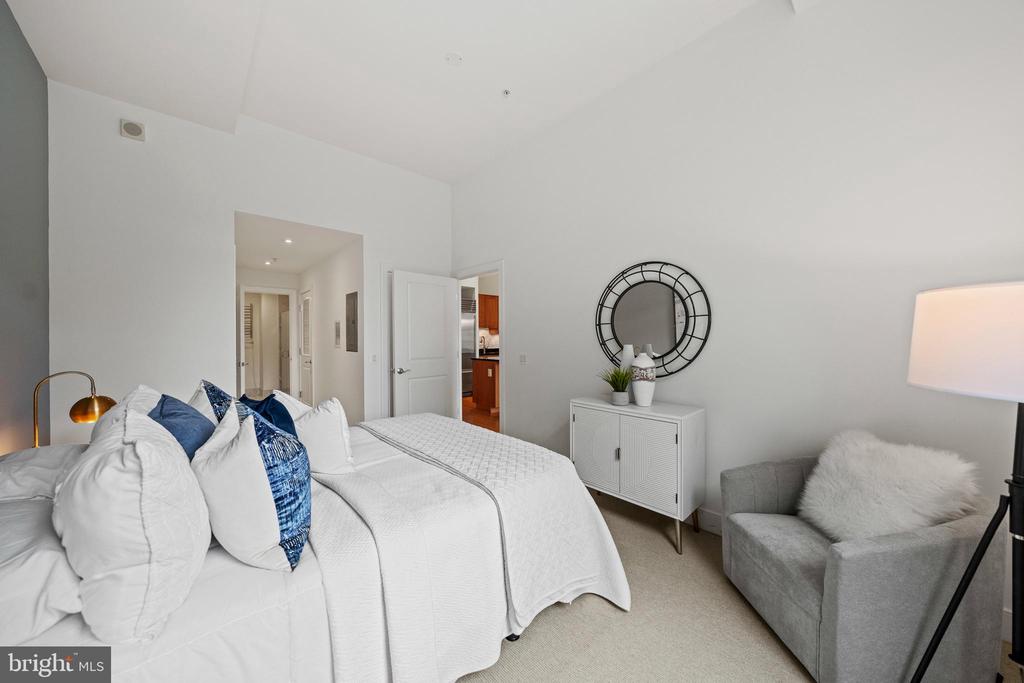 2425 L St NW #328 - Washington DC