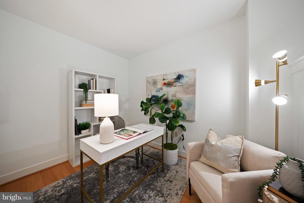 2425 L St NW #328 - Washington DC
