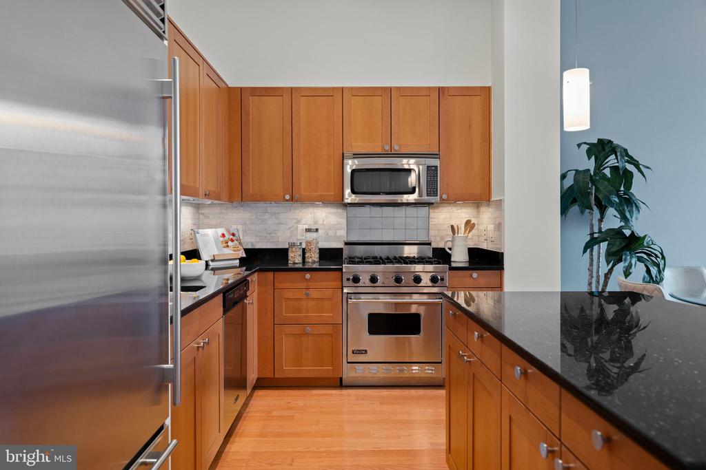 2425 L St NW #328 - Washington DC