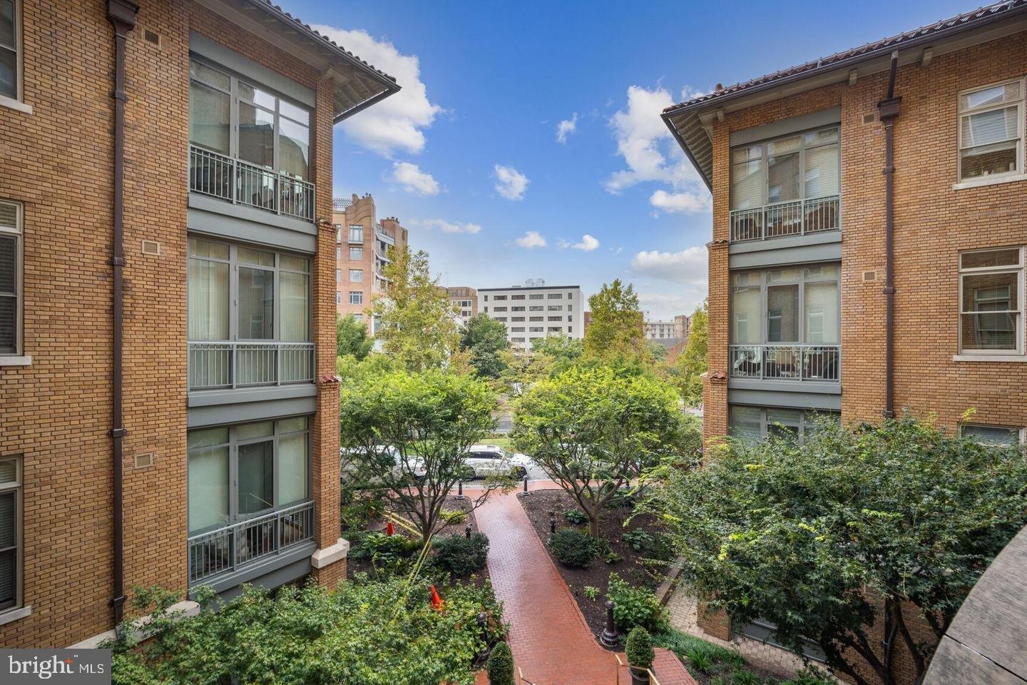 2425 L St NW #328 - Washington DC