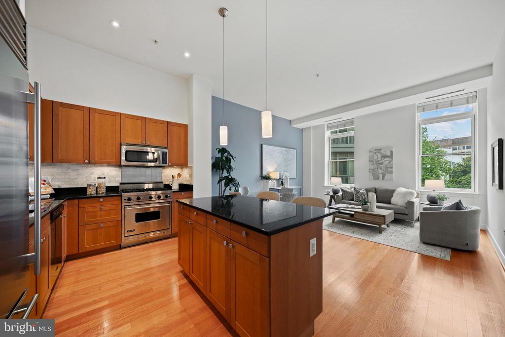 2425 L St NW #328 - Washington DC