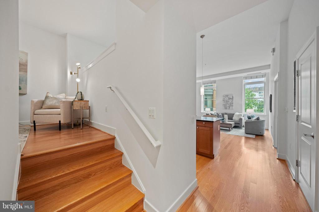 2425 L St NW #328 - Washington DC