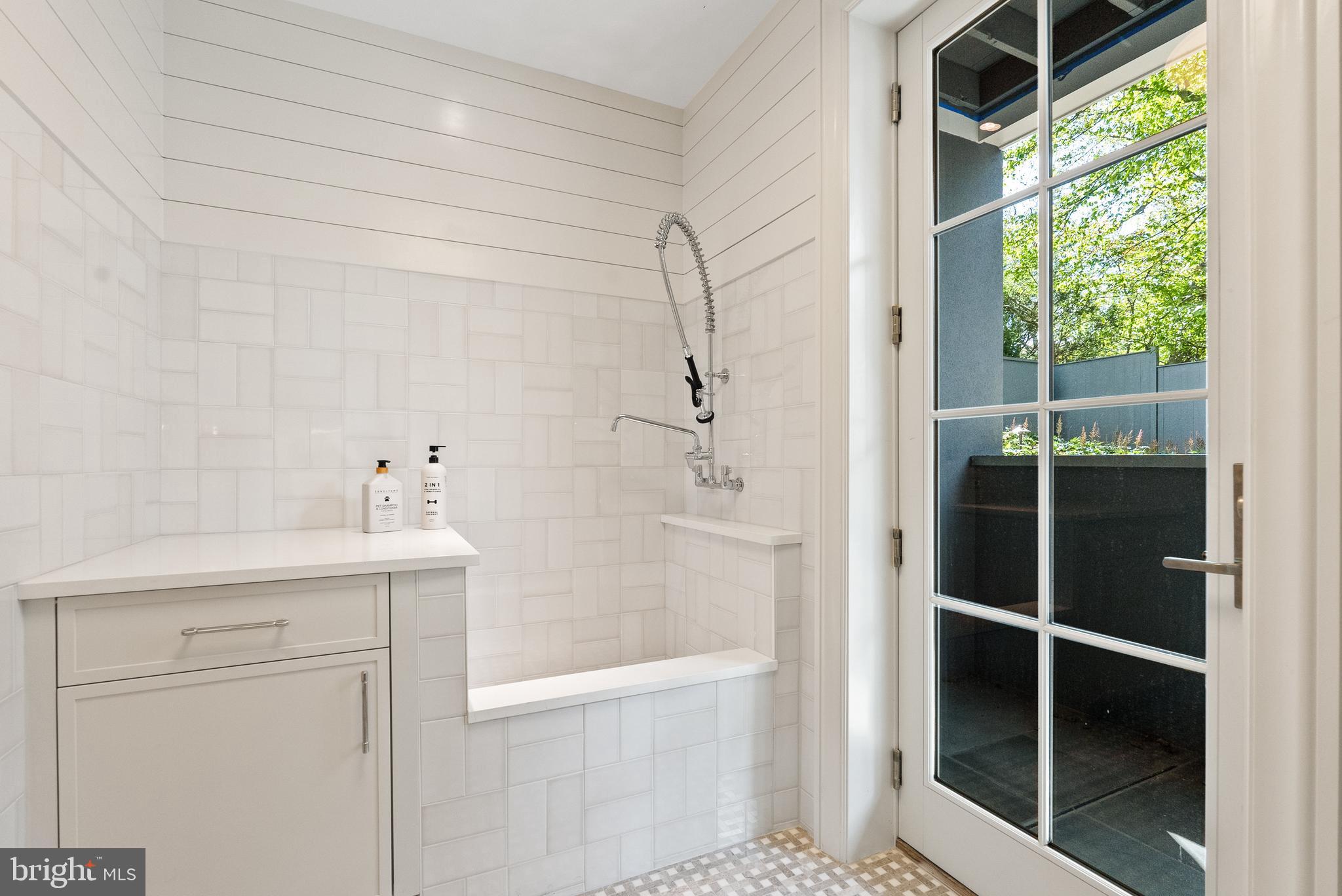 5070 Millwood Ln NW - Washington DC