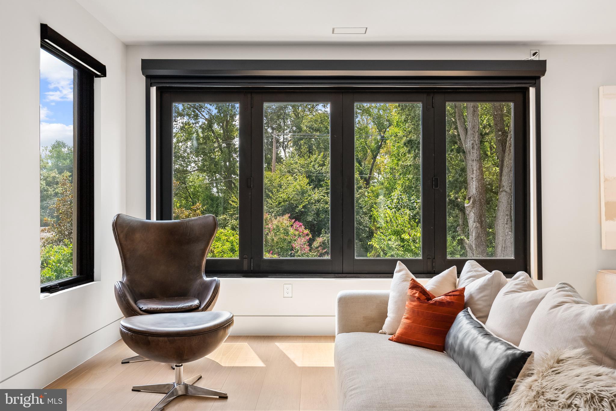 5068 SHERIER PLACE NW