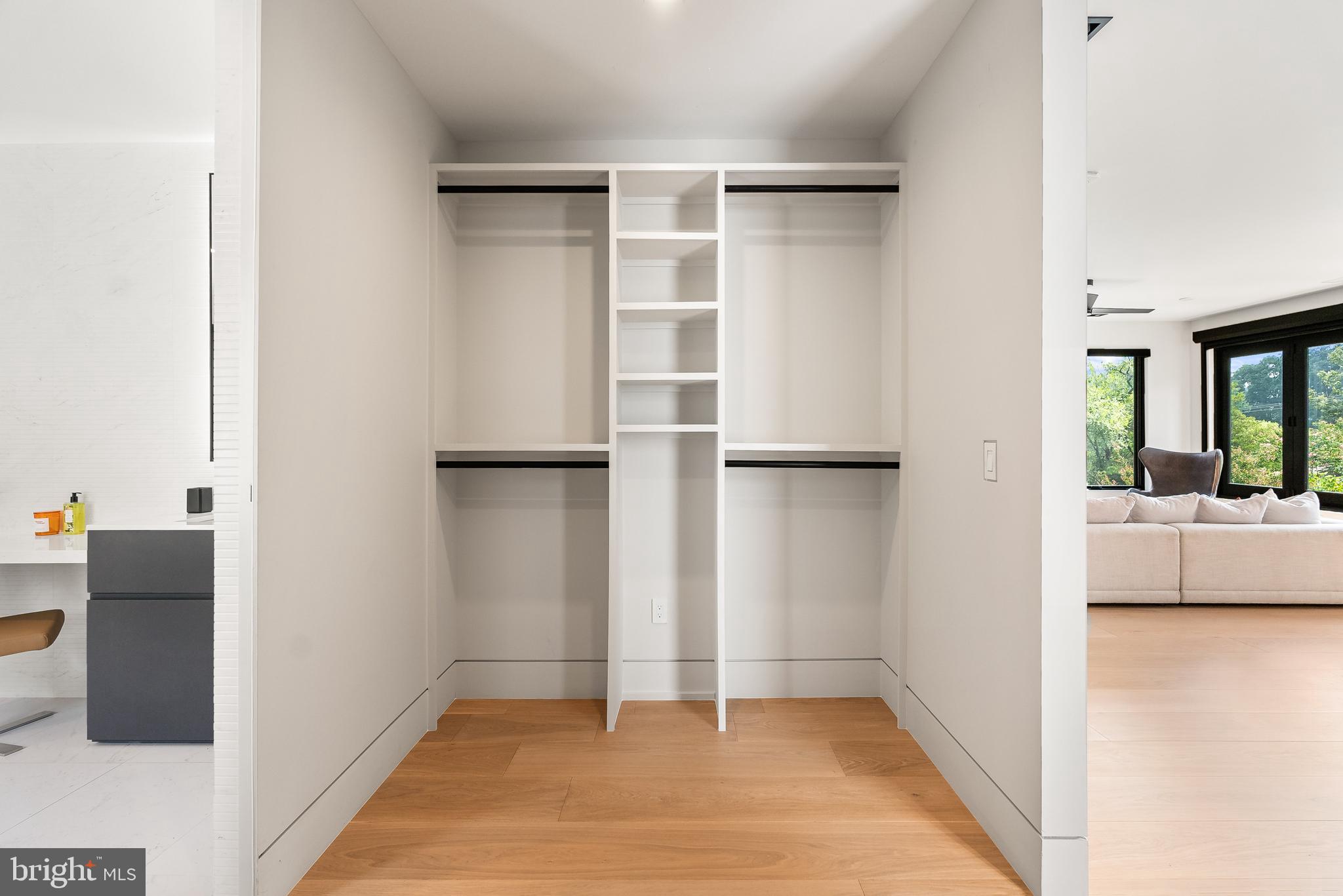 5068 SHERIER PLACE NW