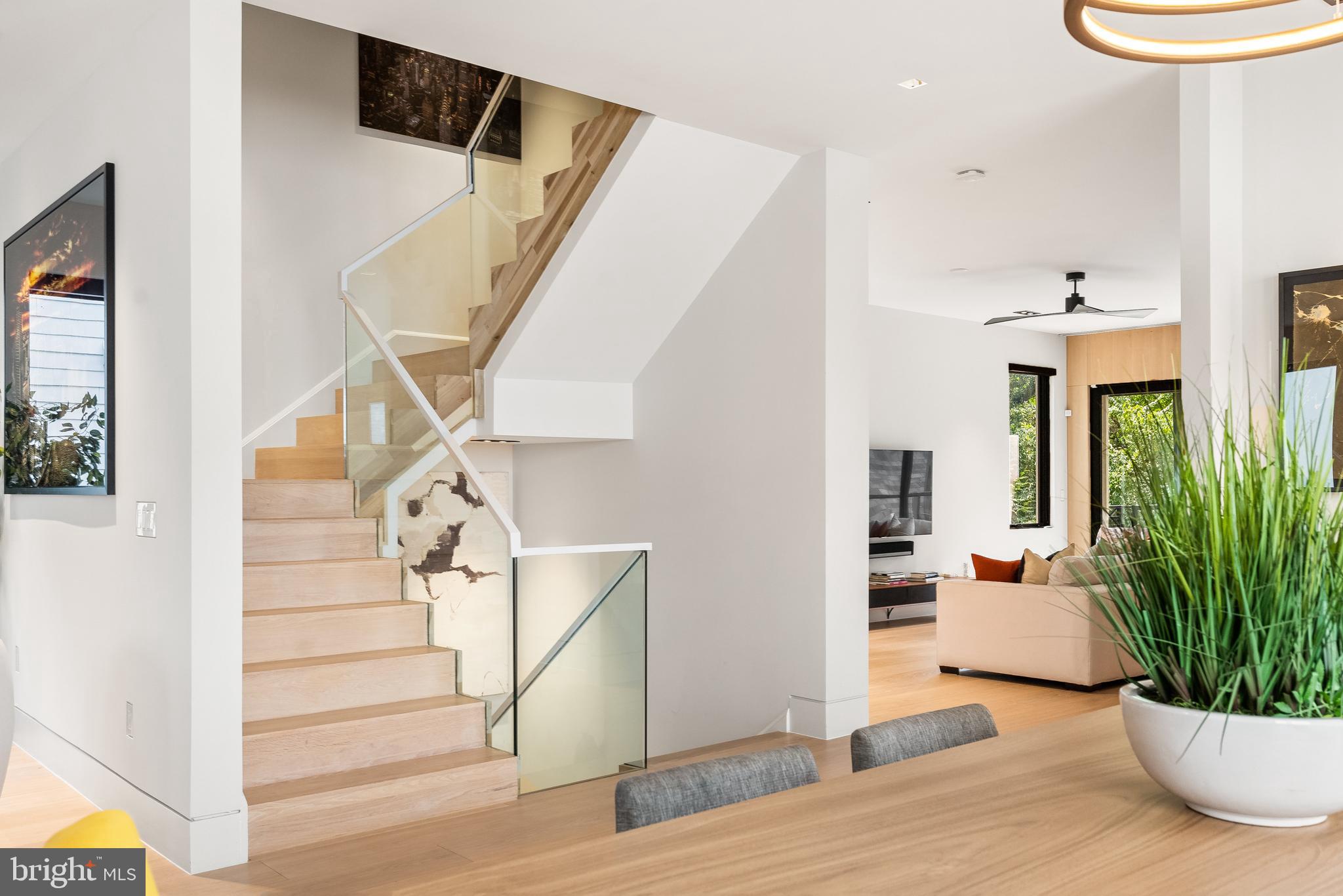 5068 SHERIER PLACE NW