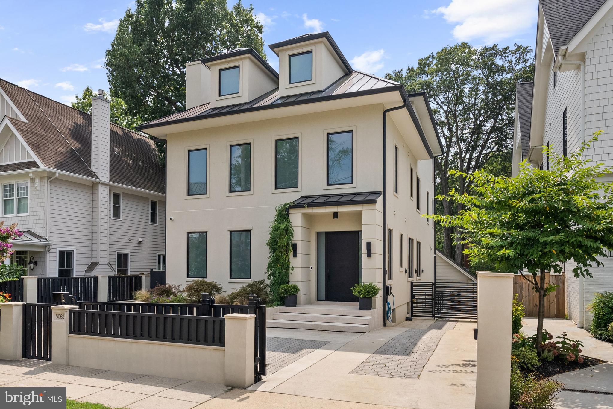 5068 SHERIER PLACE NW