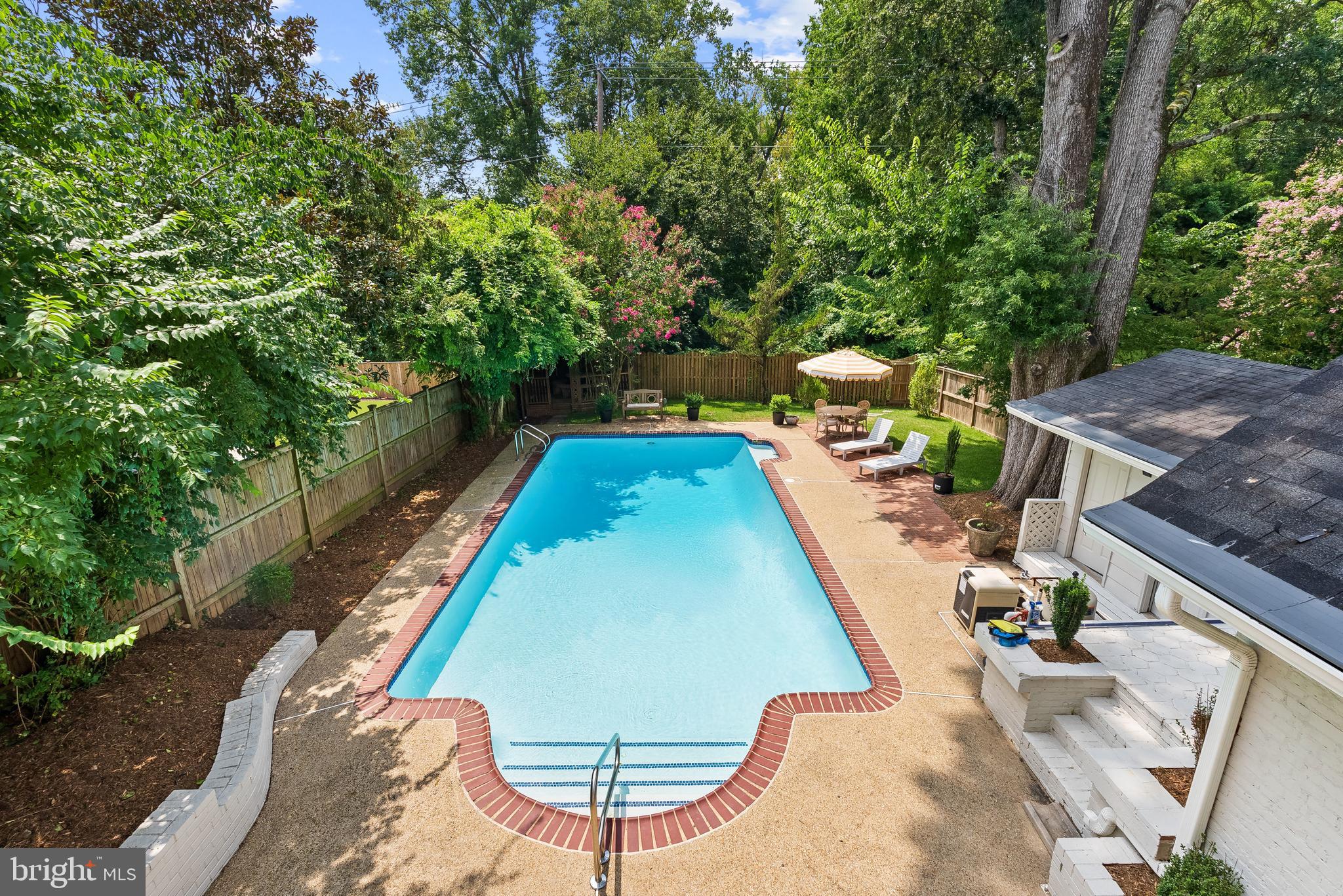 5068 SHERIER PLACE NW