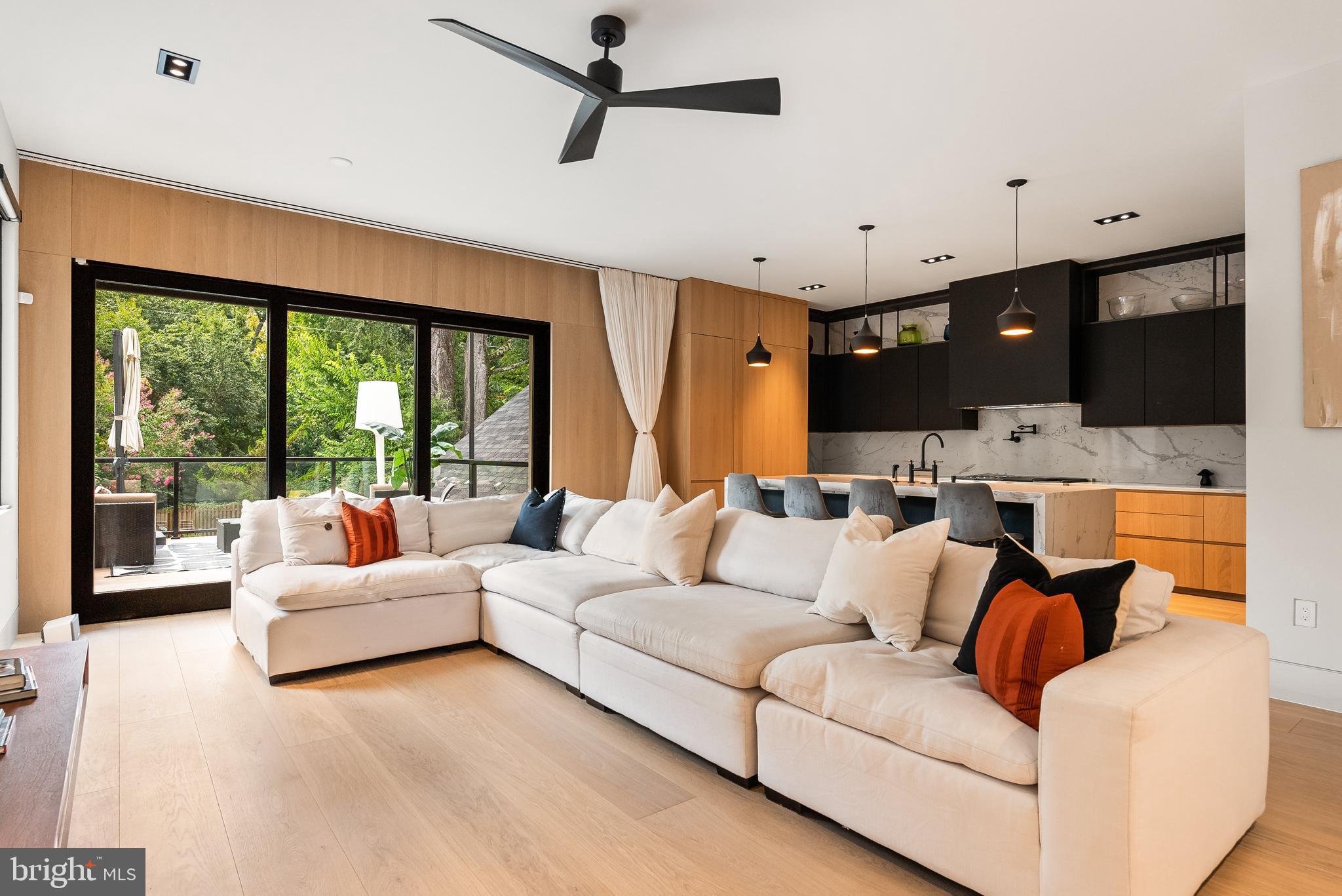 5068 SHERIER PLACE NW